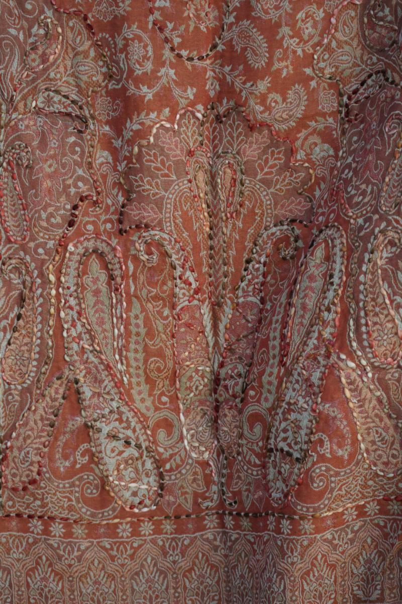 Poncho de lana bordado a mano -Caldera II- - Imagen 4